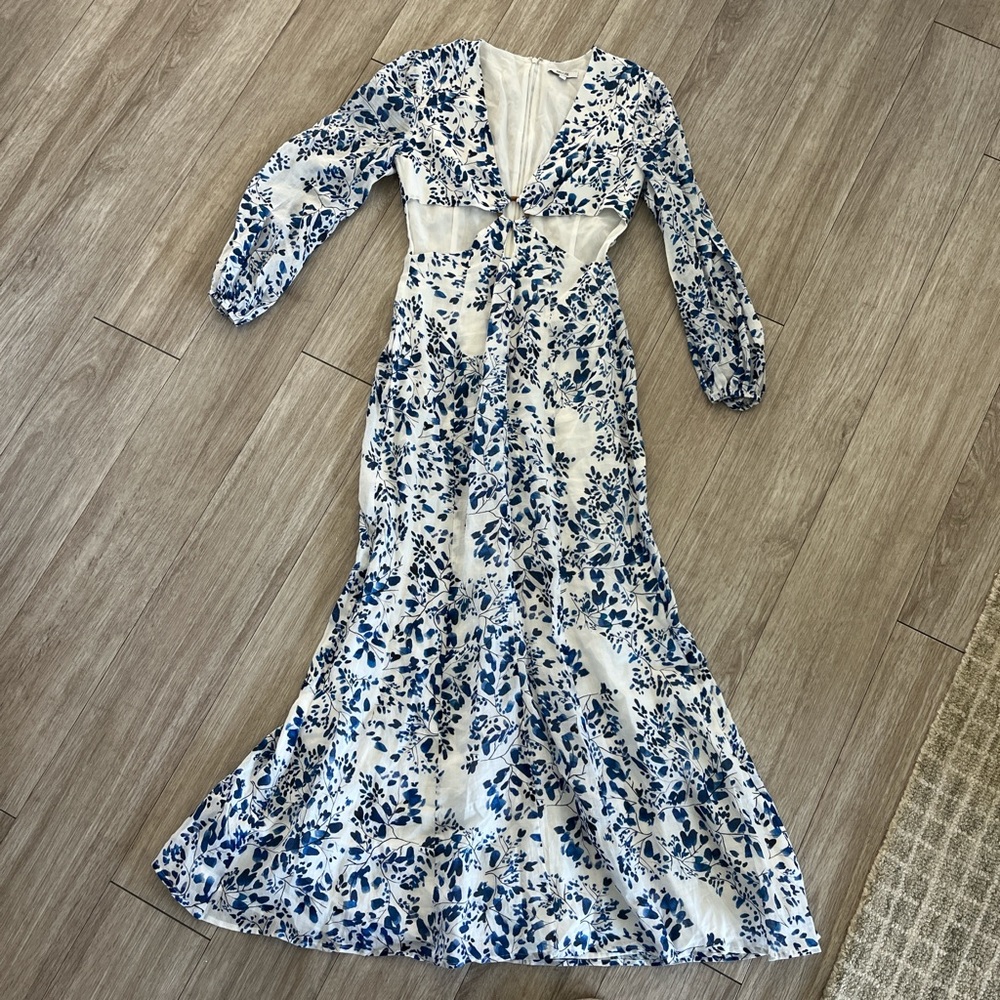 Elegant Blue Floral Maxi Dress
